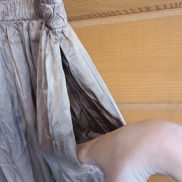 Anthropologie Tina + Jo Taupe Satin Cargo Jogger High Rise NWT Large Pull On - Picture 5 of 8